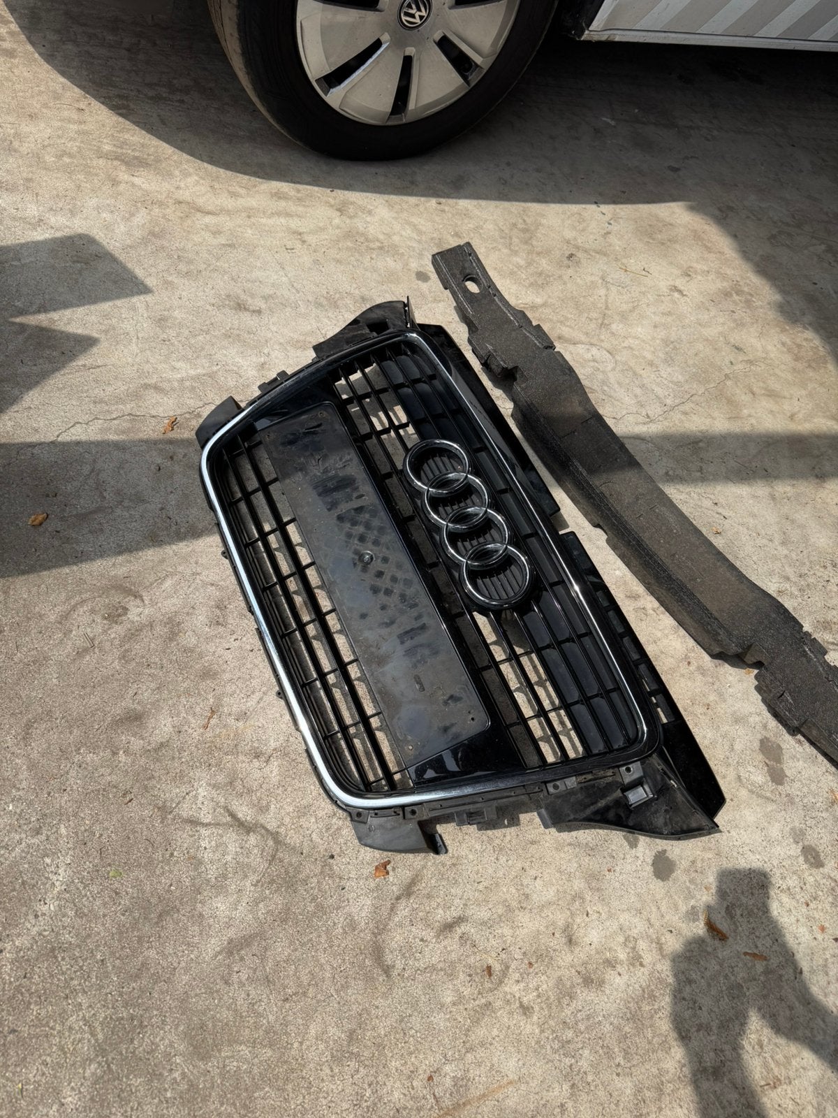 Audi A3 8P 2010 Bumper Grille – Origineel Chroom, Ophalen of Verzenden, Voor, Audi, Bumper