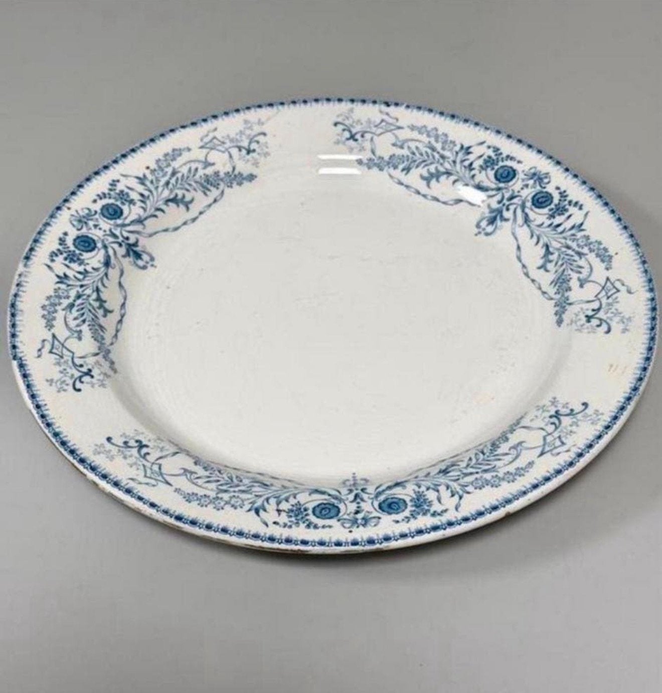 Prachtig Vintage Boch Frères Rubis Bord 33 cm Blauwwit Decor, Ophalen of Verzenden