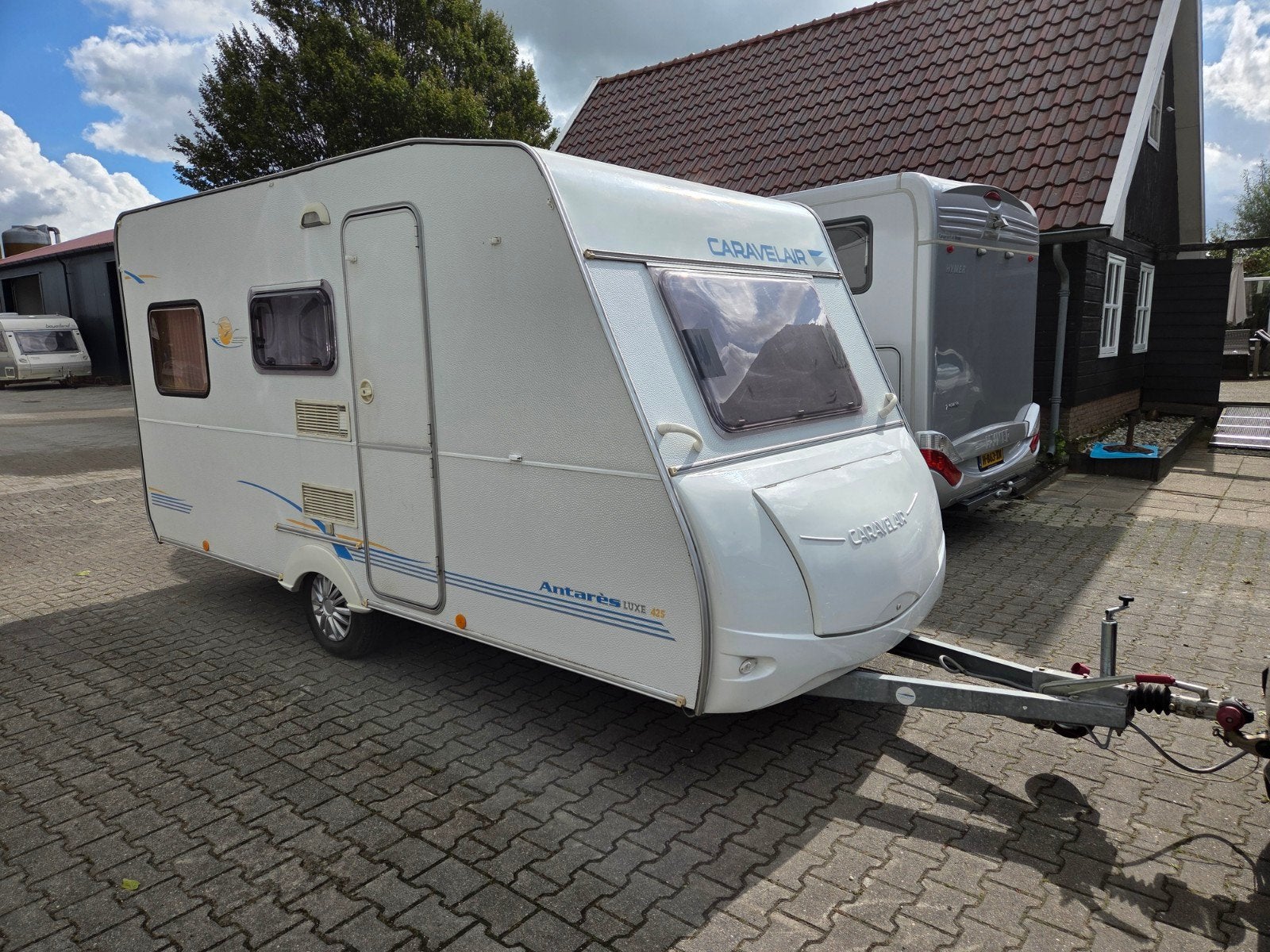Caravelair 420 antares ,bj 2003 met voortent, Standaardzit, Omvormbare zithoek, Particulier, 4 tot 5 meter