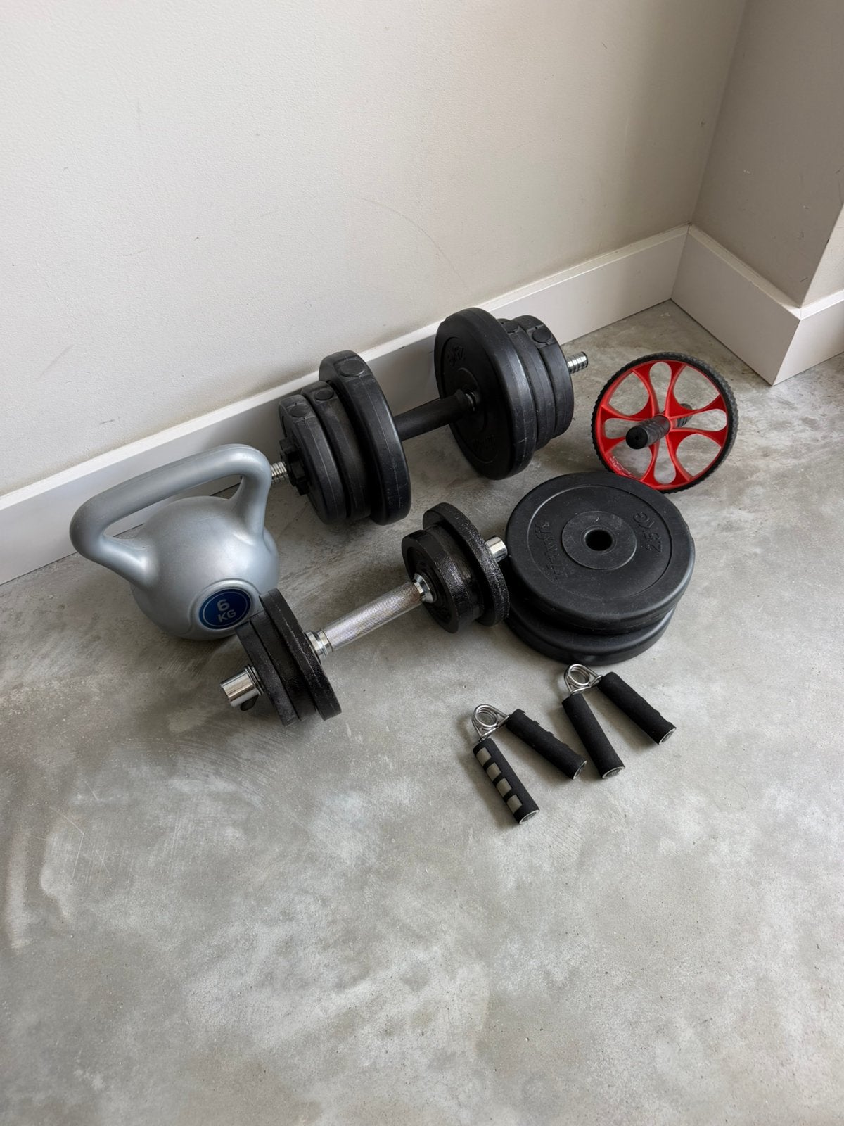 ** Diverse fitness spullen zoals dumbels en kettlebell**, Sport en Fitness, Ophalen, Zo goed als nieuw, Kettlebell