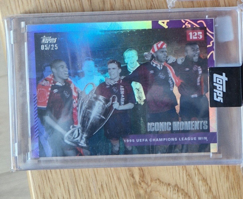 Topps Ajax Iconic Moments /25 1995 UEFA Champions League Win, Ophalen of Verzenden, Nieuw, Ajax, Spelerskaart