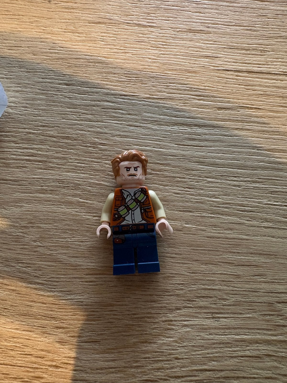 Lego minifigure jw066 owen grady lime canisters, Kinderen en Baby's, Jurassic World, Lego, Ophalen of Verzenden, Zo goed als nieuw
