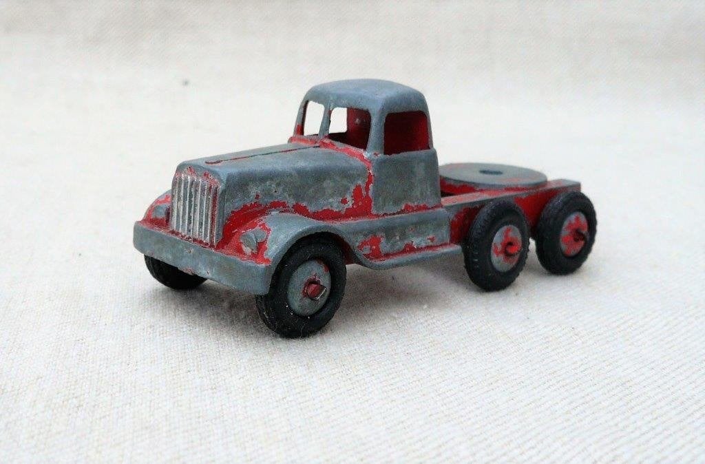 Crescent GB Diamond t ex usa ww II trekker 6x4. 1/65., Antiek en Kunst, Antiek | Speelgoed, Ophalen of Verzenden