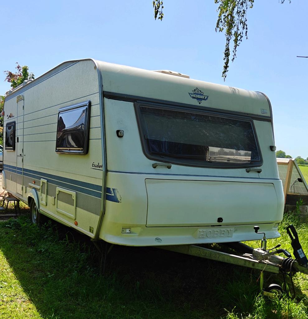 Te koop hobby excellent easy caravan, 5,60 m uit 2002, Caravans en Kamperen, Caravans, Rondzit, Hobby, Particulier, Luifel