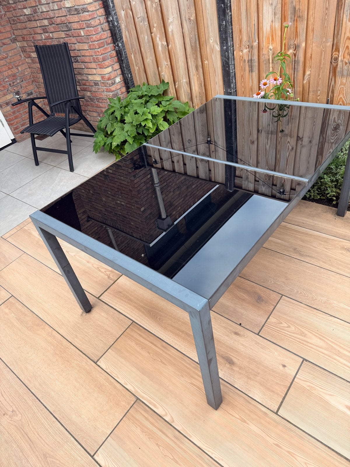 Moderne tuintafel met glazen blad, Ophalen, Gebruikt, Rechthoekig, Metaal