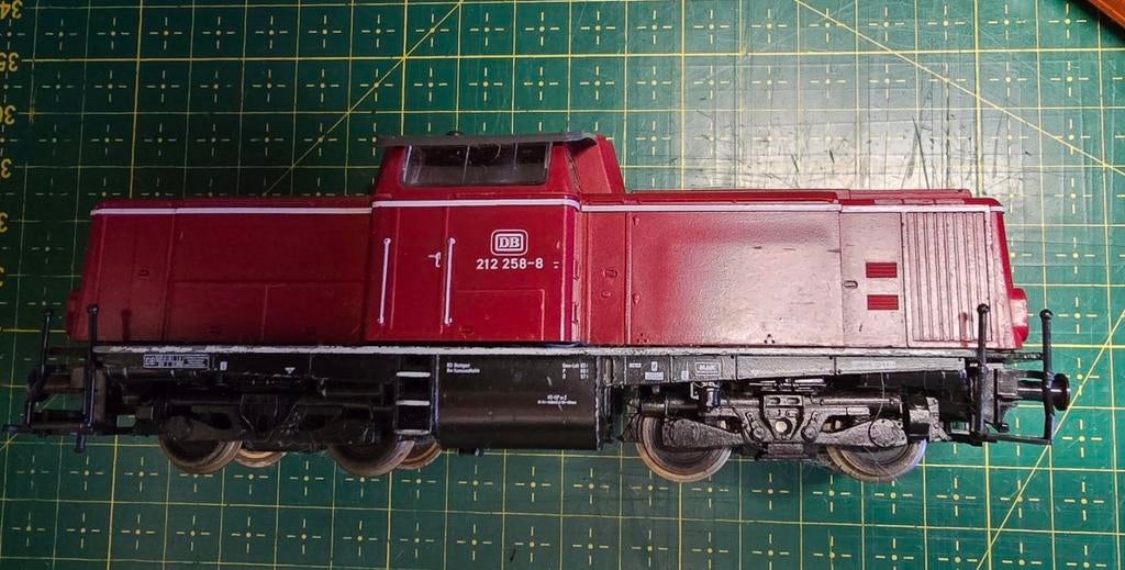 Rode locomotief DB 212 258-8 fleischman trein met rails, Hobby en Vrije tijd, Ophalen, Gebruikt, Fleischmann, Gelijkstroom