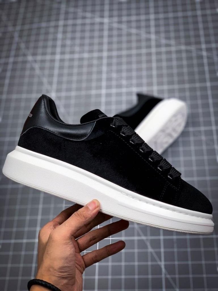Alexander Mcqueen sneakers (direct op te halen), Kleding | Heren, Schoenen, Ophalen of Verzenden, Nieuw, Wit