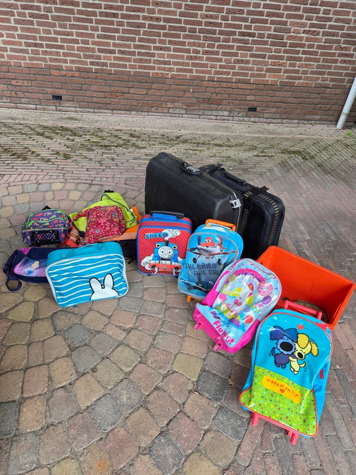 Koffers en tassen: Samsonite en diverse kinderkoffers, Gebruikt, Hard kunststof, 45 tot 55 cm, 70 cm of meer