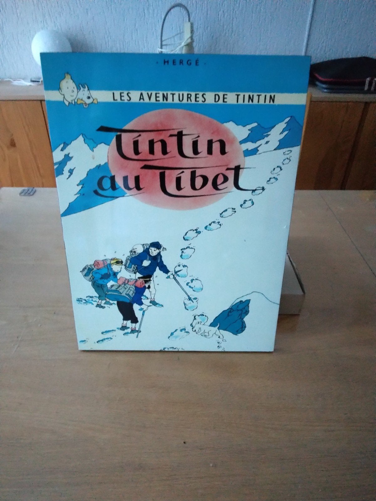 Kuifje in Tibet..Mooi Tableau geschilderd op hout., Verzamelen, Ophalen of Verzenden, Kuifje, Zo goed als nieuw, Overige typen
