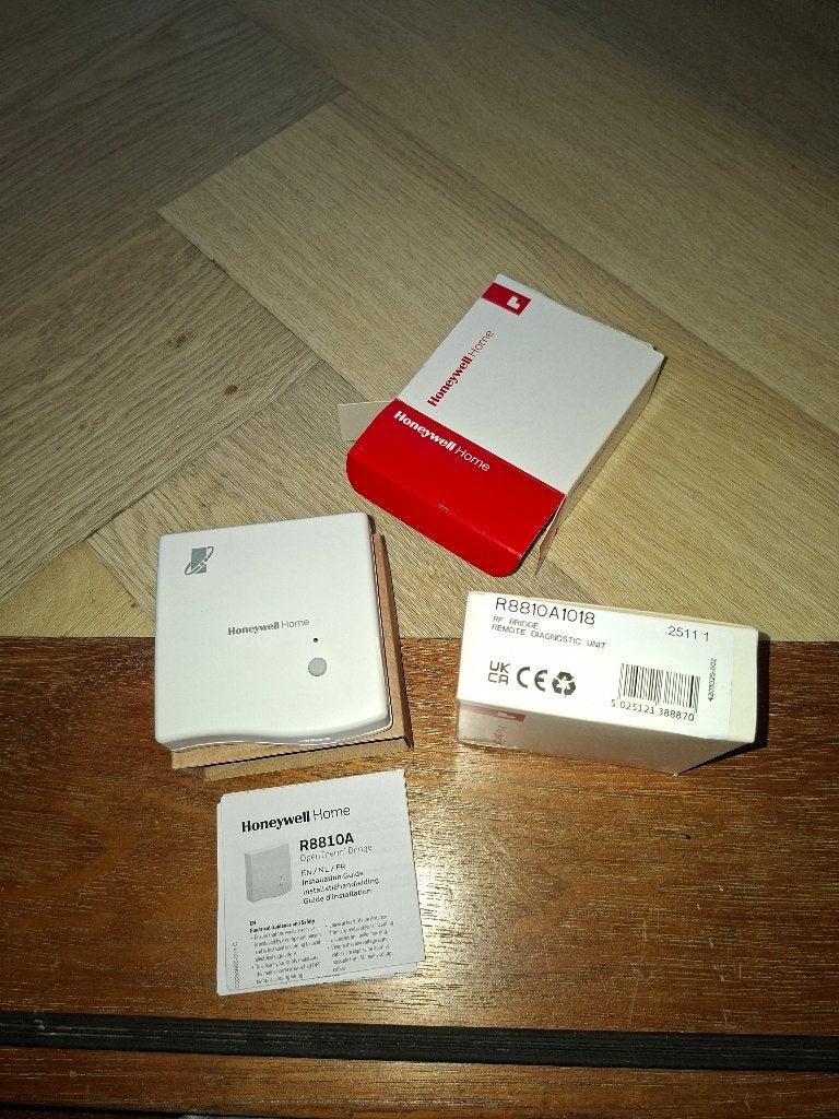 2x Honeywell R8810a1018 Nieuw, Doe-het-zelf en Verbouw, Ophalen of Verzenden, Slimme thermostaat, Nieuw