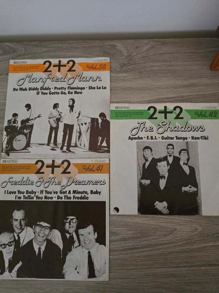 The Shadows/ Manfred Mann/ Freddie & the dreamers 2+ 2 ,, Ophalen of Verzenden, Gebruikt, 7 inch