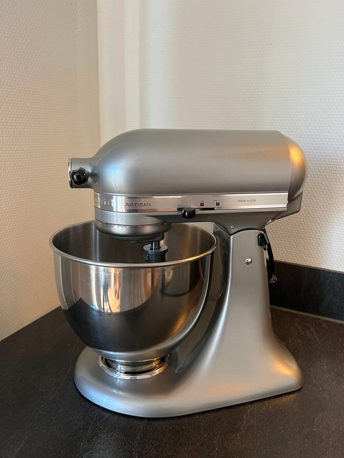 KitchenAid Artisan Mixer - Contour Silver (5KSM125), 4 liter of meer, Ophalen, Zo goed als nieuw, 3 snelheden of meer