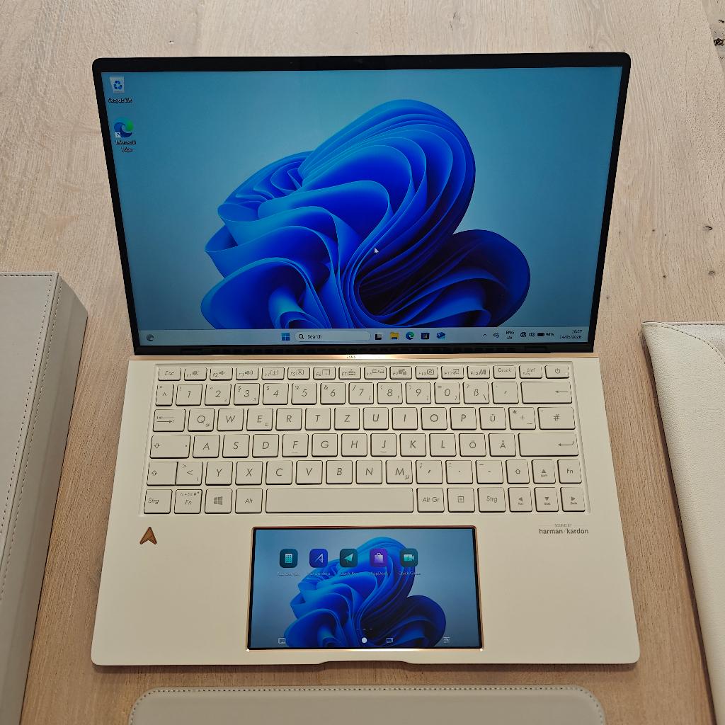 ASUS ZenBook Edition 30 UX334 i7/16GB/1TB - 100% new battery, Computers en Software, Windows Laptops, Met videokaart, 2 tot 3 Ghz