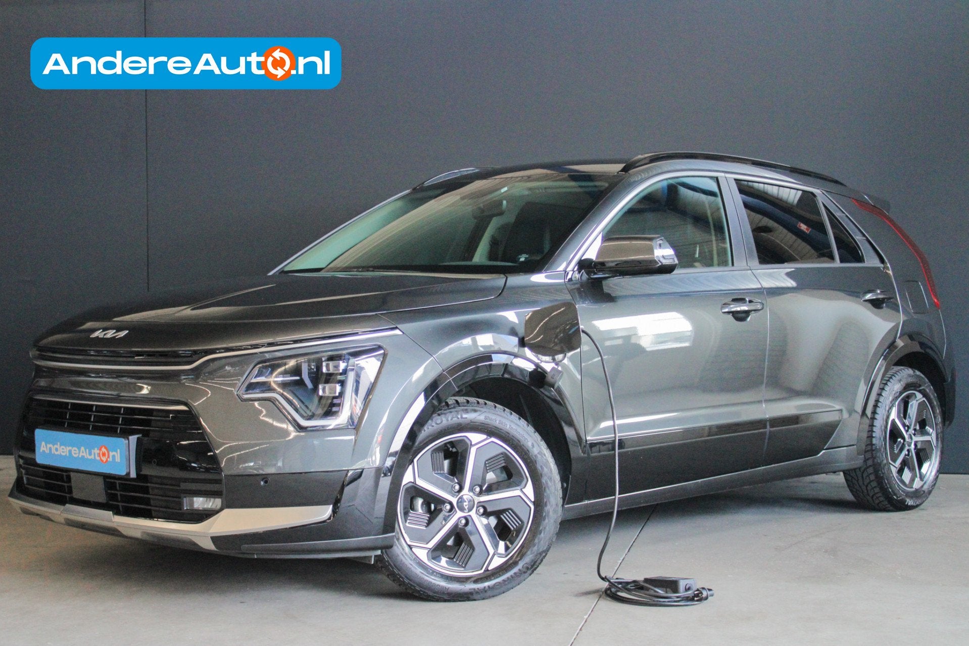Kia Niro 1.6 GDi PHEV DynamicPlusLine |dealer onderhouden|el, Auto's, Dealer onderhouden, Gebruikt, Zwart, 181 pk