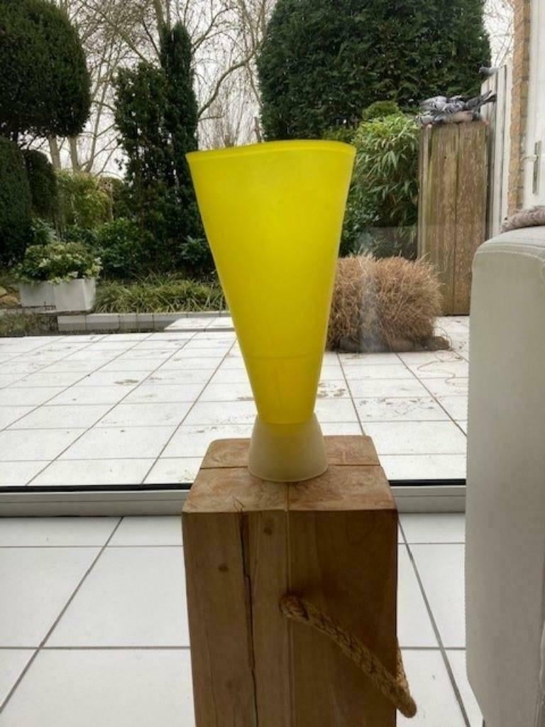 vaas van rubber, Huis en Inrichting, Ophalen, Kunststof, Gebruikt, Geel
