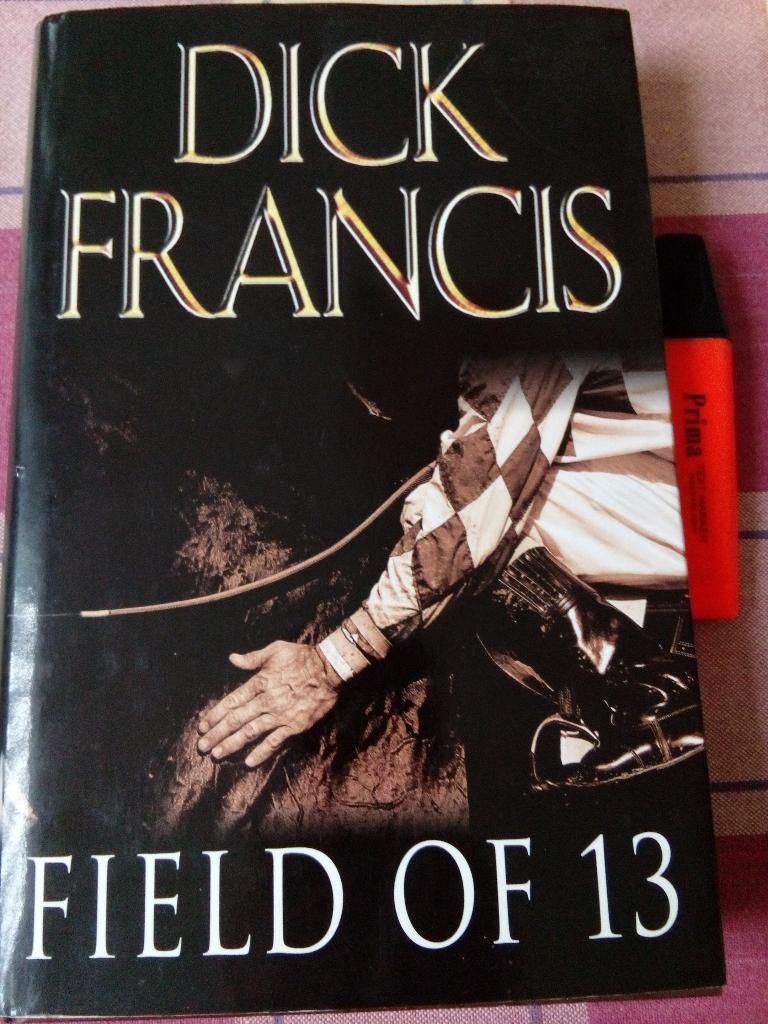 Dick Francis:field of 13 engels.hardcover., Boeken, Ophalen, Gelezen, Dick Francis