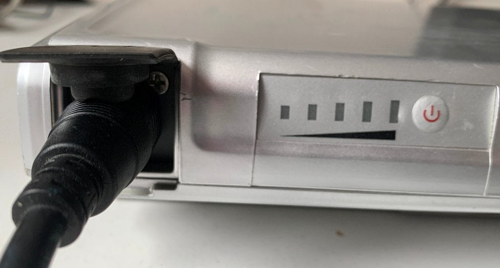Oplader voor E-bike accu 2x en goedwerkend achterlicht, Fietsen en Brommers, Fietsaccessoires | Fietsaccu's, Ophalen of Verzenden