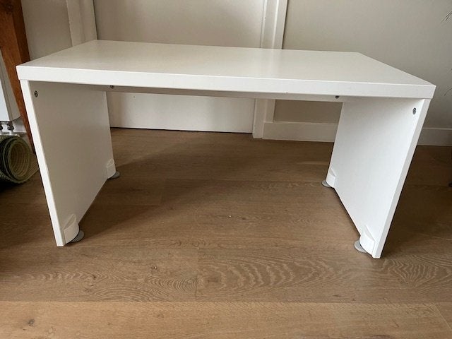 Kindertafel / bankje IKEA Smastad (ZGAN), Kinderen en Baby's, Kinderkamer | Tafels en Stoelen, Ophalen, Zo goed als nieuw, Tafel(s)