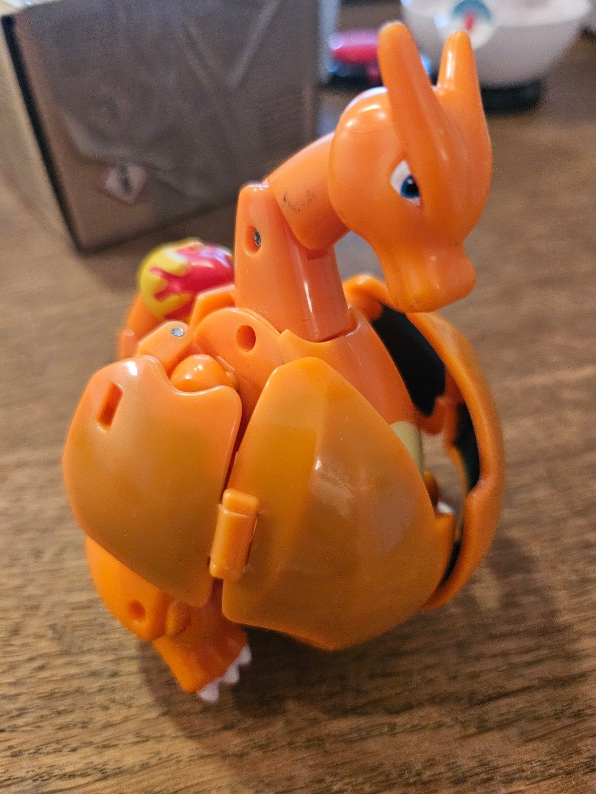 Pokémon Charizard Transformeerbare Figuur, Ophalen of Verzenden, Gebruikt
