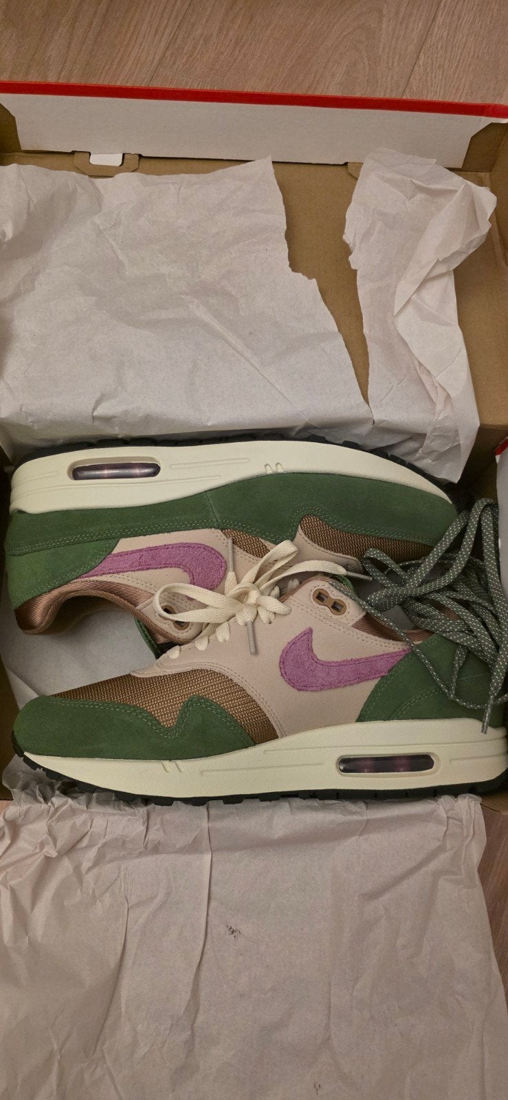 Nike Air Max 1 NH Treeline - Nieuw en Ongedragen, Overige kleuren, Nike, Nieuw, Ophalen of Verzenden