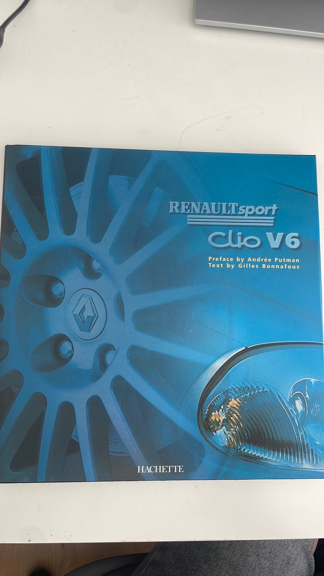 Renaultsport Clio V6 Boek Hachette, Ophalen of Verzenden, Zo goed als nieuw, Renault
