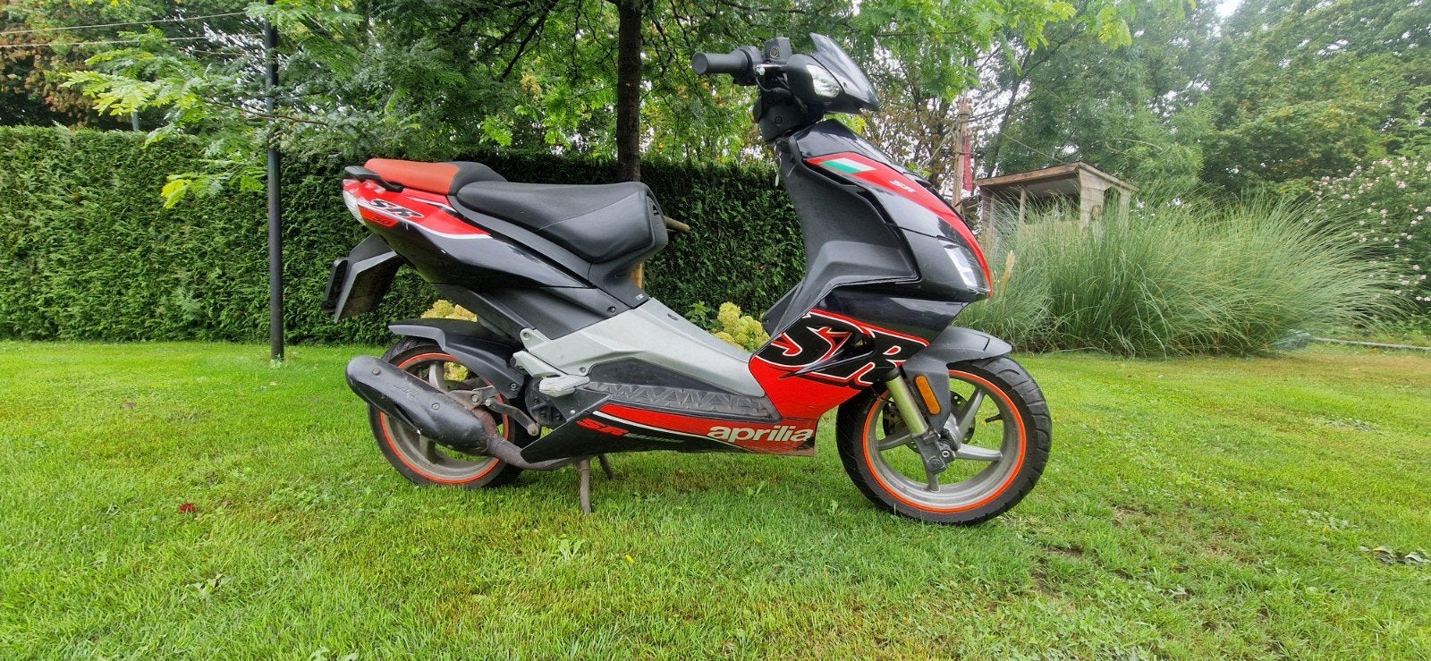 Aprilia SR 50 Scooter - Zwart/Rood, Ophalen, Gebruikt, Tweetakt, SR 50