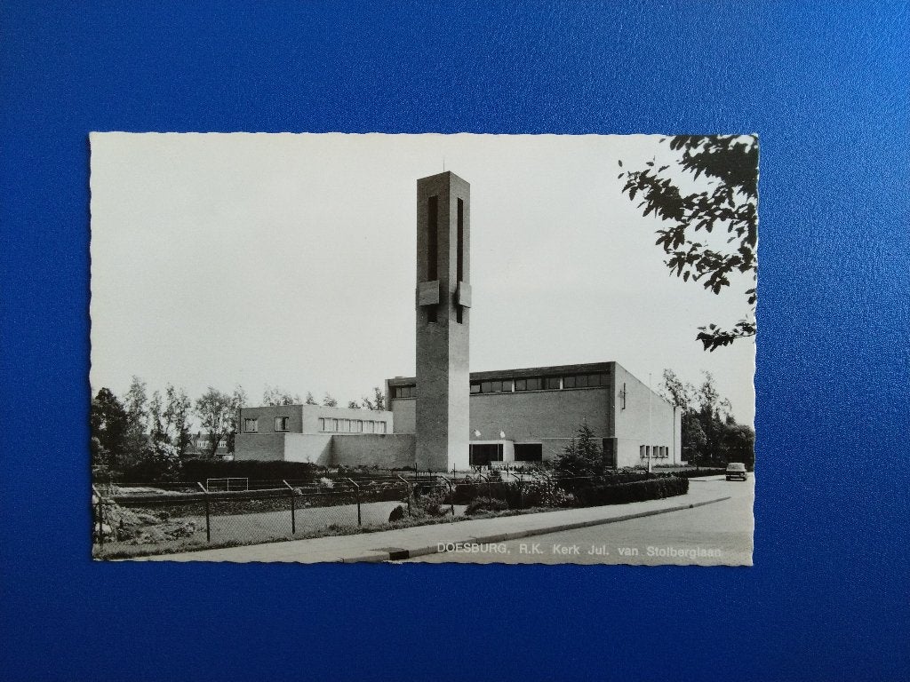 Doesburg, R.K. kerk Jul. Van Stolberg laan. Klf, Verzenden, 1940 tot 1960, Ongelopen, Gelderland