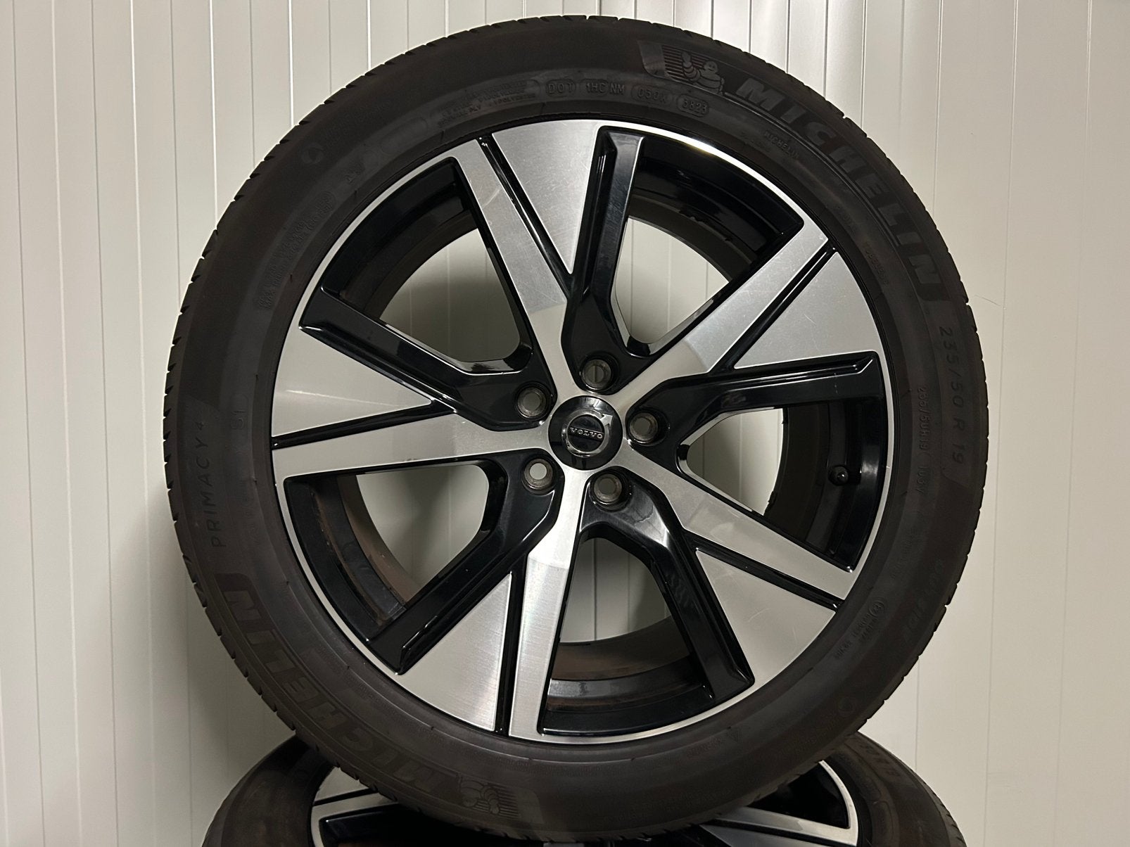Originele Volvo XC40 19 inch 5x108 Michelin zomer 2023, Auto-onderdelen, Banden en Velgen, Banden en Velgen, Volvo, Personenwagen