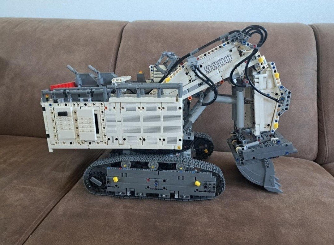Lego Technic Liebherr R 9800 graafmachine, Overige merken, 1:32 tot 1:50, Overige typen, Ophalen of Verzenden