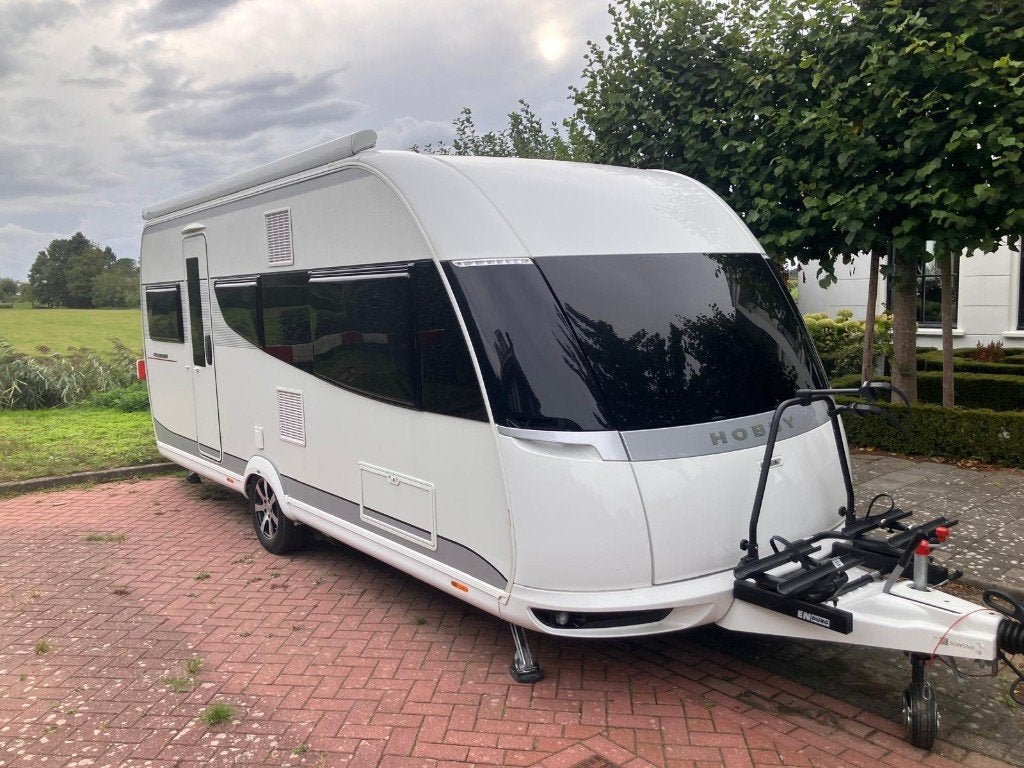 Hobby Premium 495 UL (full options) , buitenkans, 2 aparte bedden, Rondzit, Hobby, 7 tot 8 meter