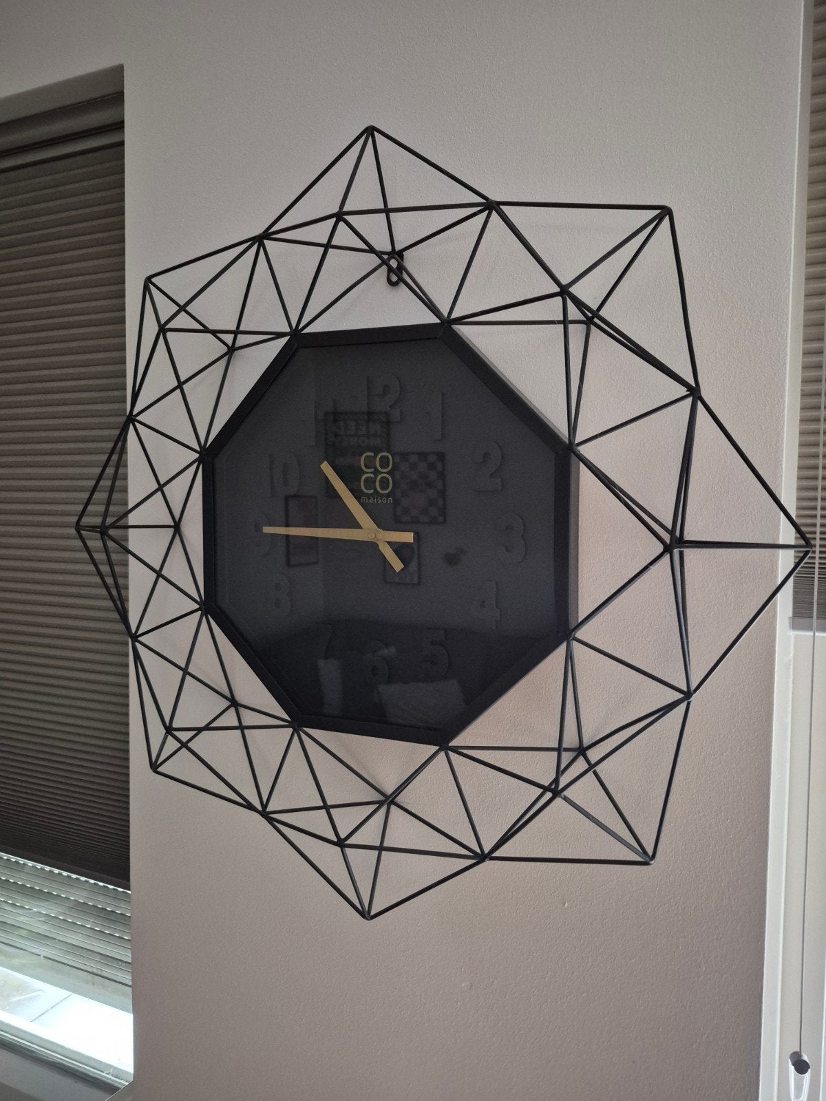 Moderne wandklok van CoCo Maison, Analoog, Werkt op batterijen, Ophalen of Verzenden, Overige merken
