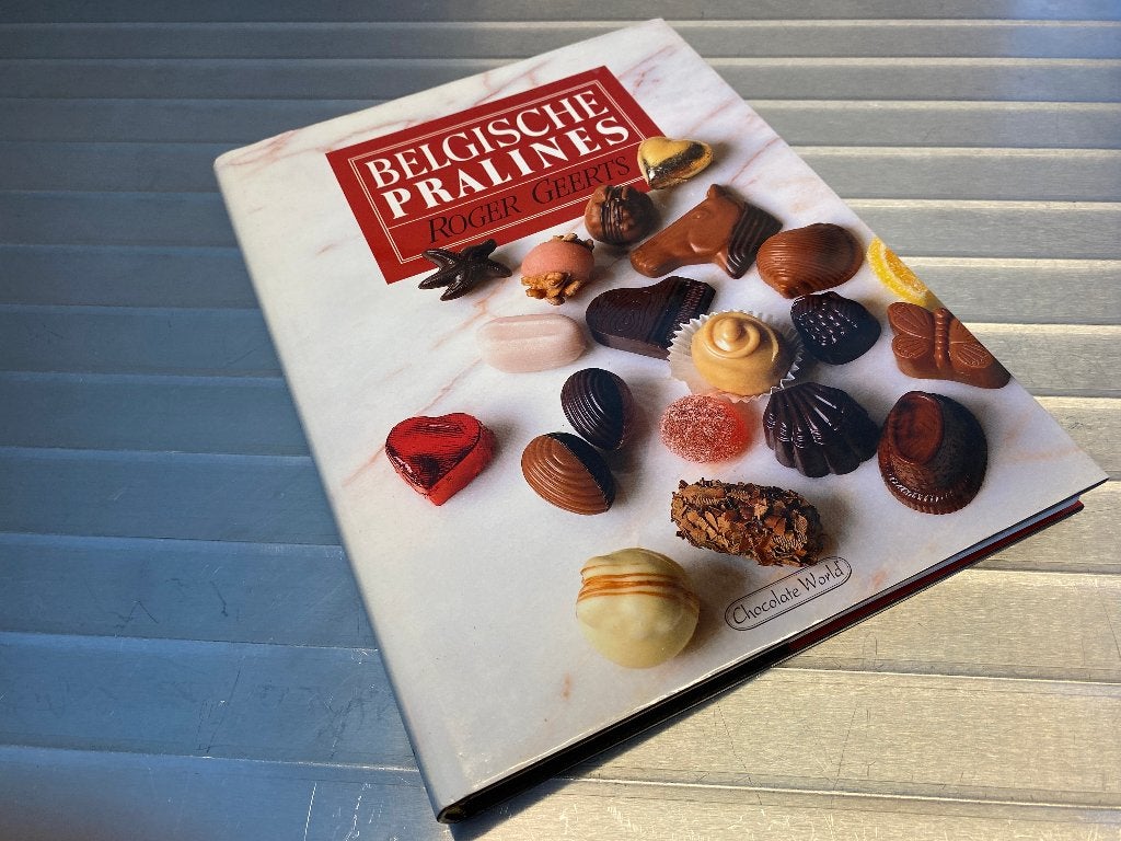 Belgische Pralines – Roger Geerts + Déco Relief bonbonmal, Roger Geerts, Ophalen of Verzenden, Zo goed als nieuw, Nederland en België