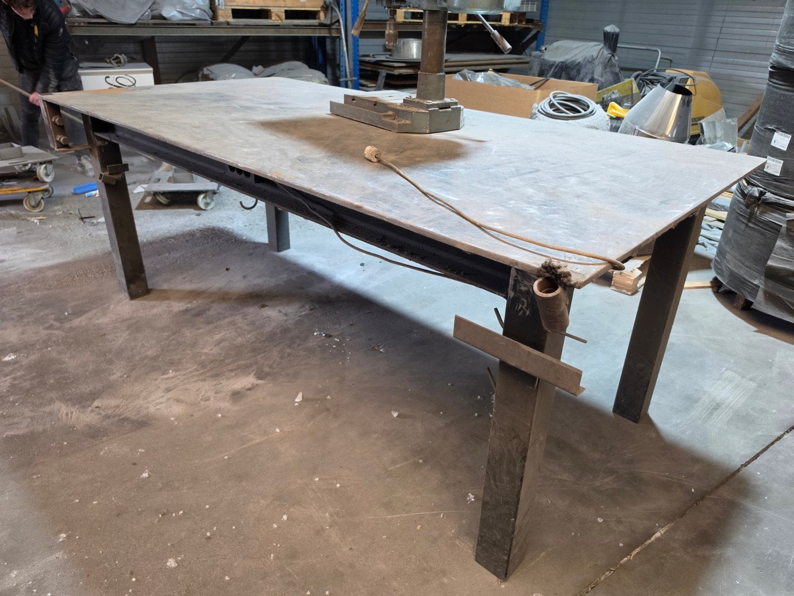 Lastafel of werkbank met stalen blad 250x125 cm, Doe-het-zelf en Verbouw, Ophalen, Gebruikt, 170 cm of meer