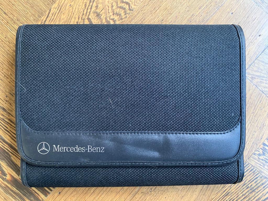 Handleiding met complete map Mercedes-Benz E-klasse W124, Auto diversen, Handleidingen en Instructieboekjes, Ophalen of Verzenden