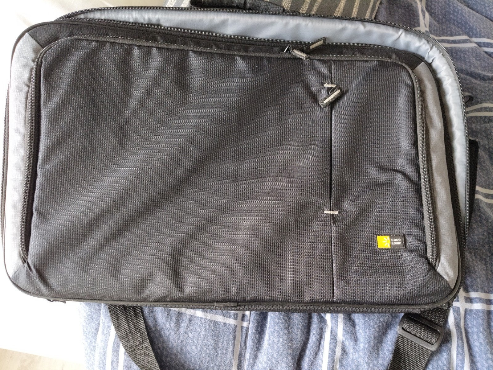 Zo goed als nieuw Case Logic laptoptas, Gevoerd laptopvak, 17 inch of meer, Aktetas, Ophalen of Verzenden