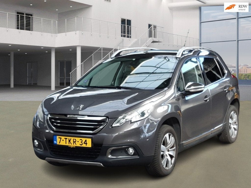 Peugeot 2008 1.2 VTi Allure Pack Premium Plus AUT PANO NAVI, Auto's, Euro 5, 450 kg, Zwart, 1199 cc