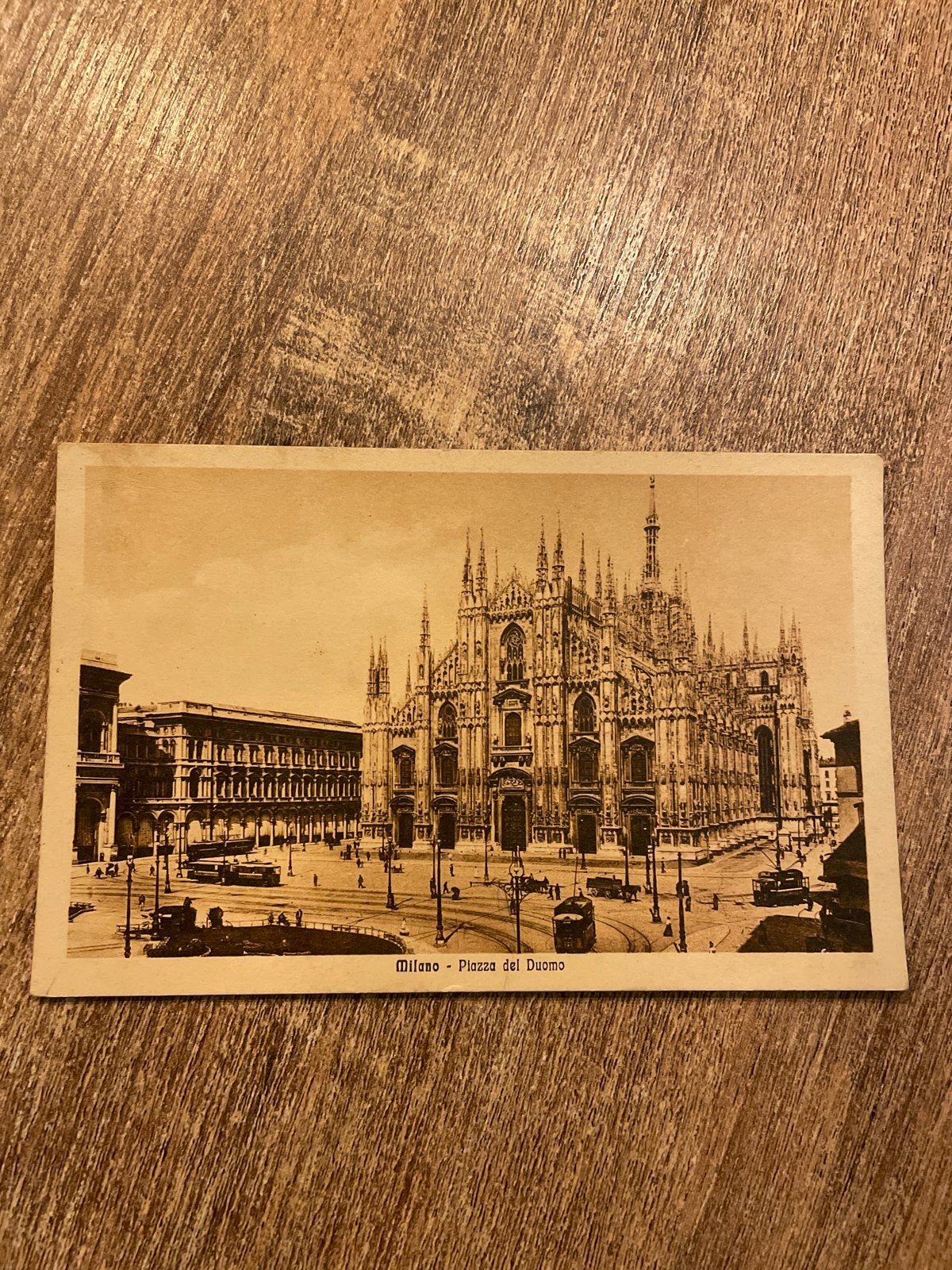 Oude Ansichtkaart Milaan - Piazza del Duomo (Gelopen), Ophalen of Verzenden, Gelopen, Italië