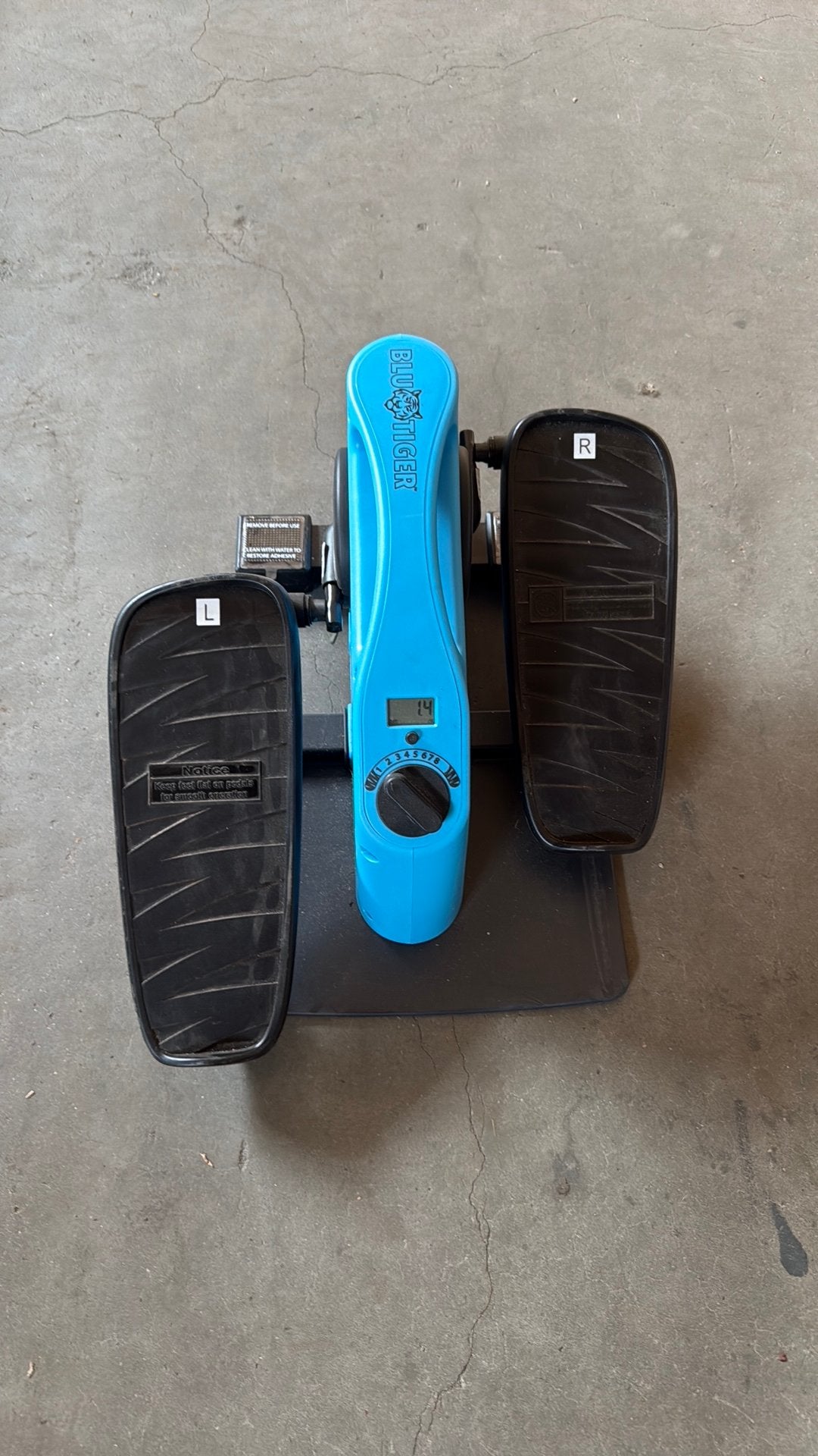 BluFit Tiger Bureaufiets | 8 weerstandsniveaus | fiets, Sport en Fitness, Ophalen, Kunststof, Zo goed als nieuw, Benen
