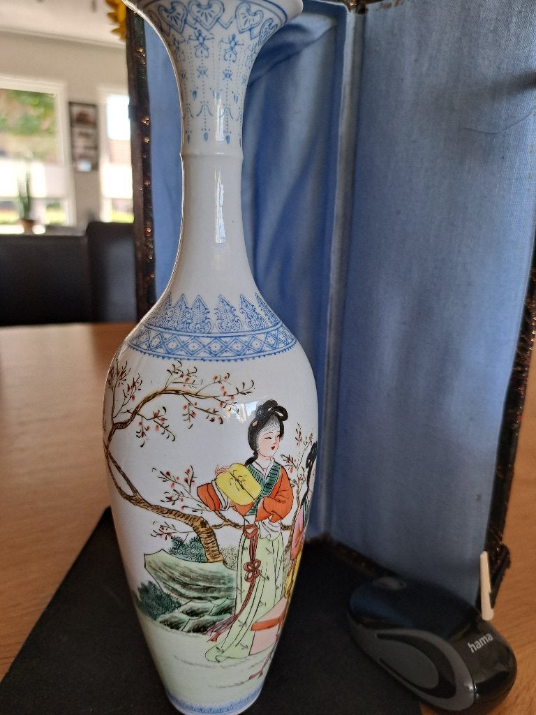 mooie Chinese eiervaas, Ophalen