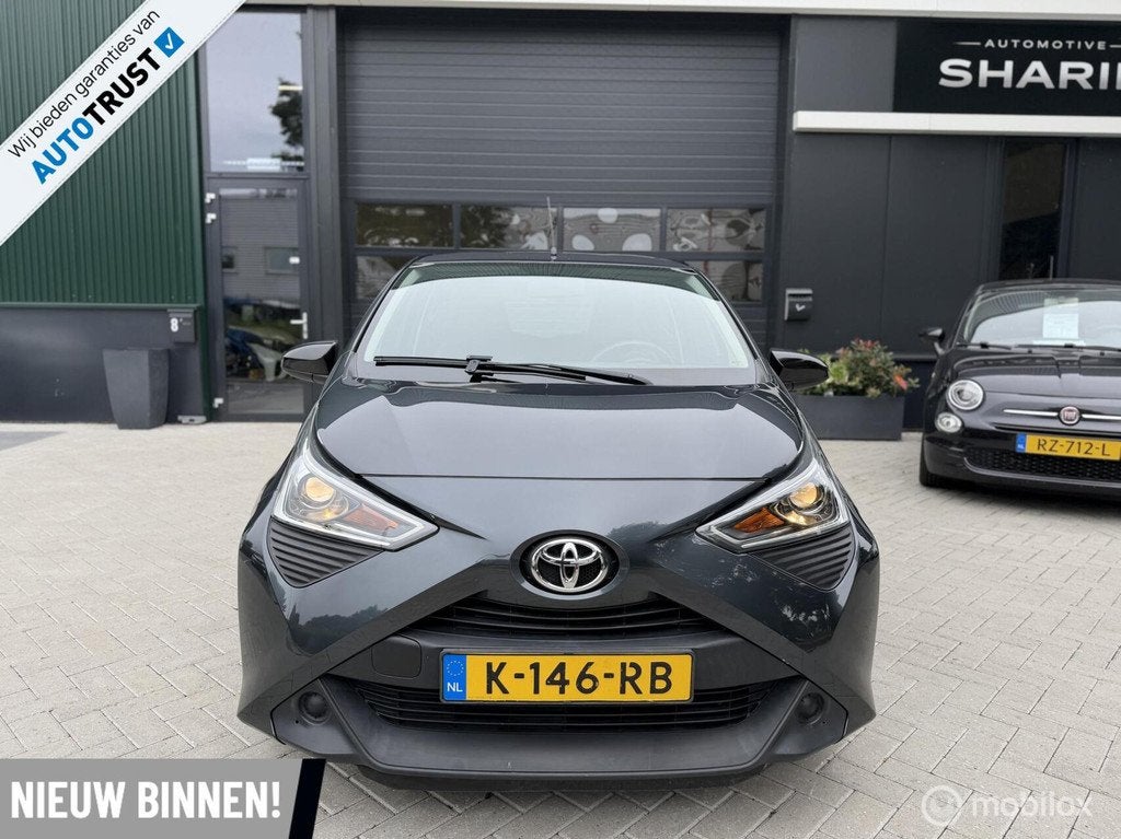 Toyota Aygo 1.0 VVT-i x-fun Airco - ABS - Bluetooth |1e eig., Auto's, Voorwielaandrijving, Gebruikt, Euro 6, 4 stoelen