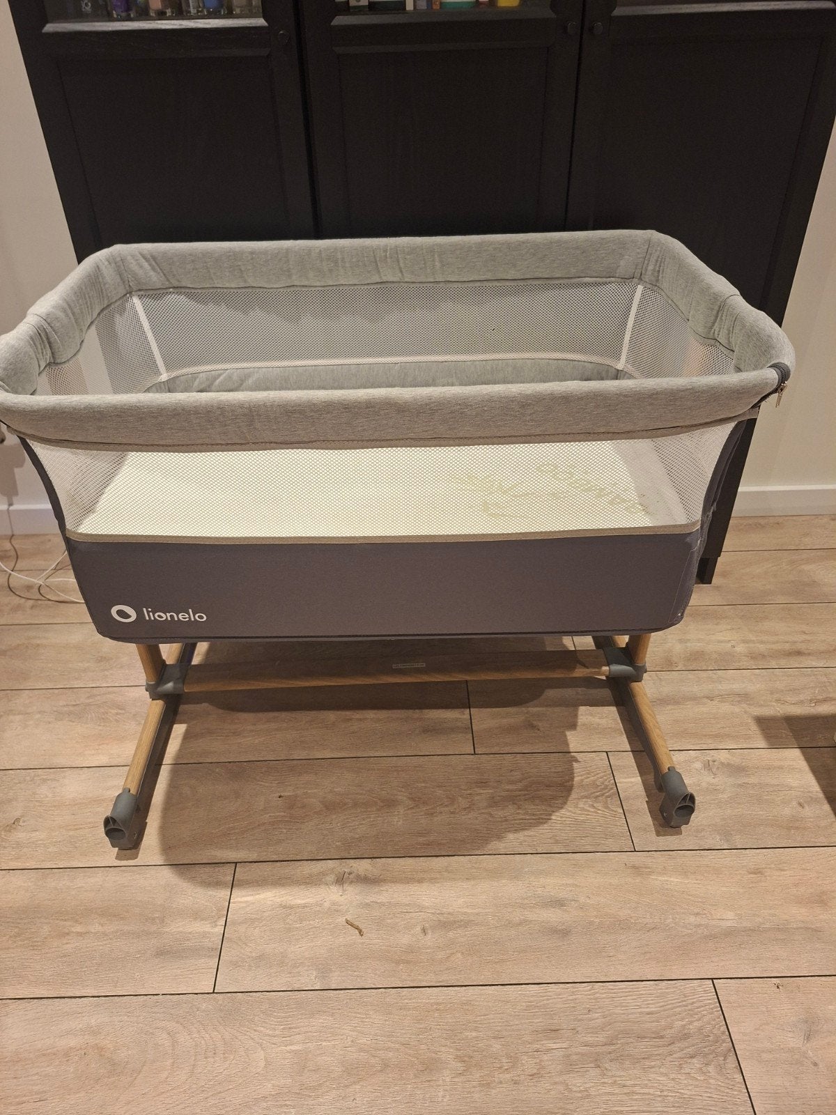 Lionelo Wieg/Co-sleeper - Grijs met houten accenten, Ophalen, Gebruikt, Wieg
