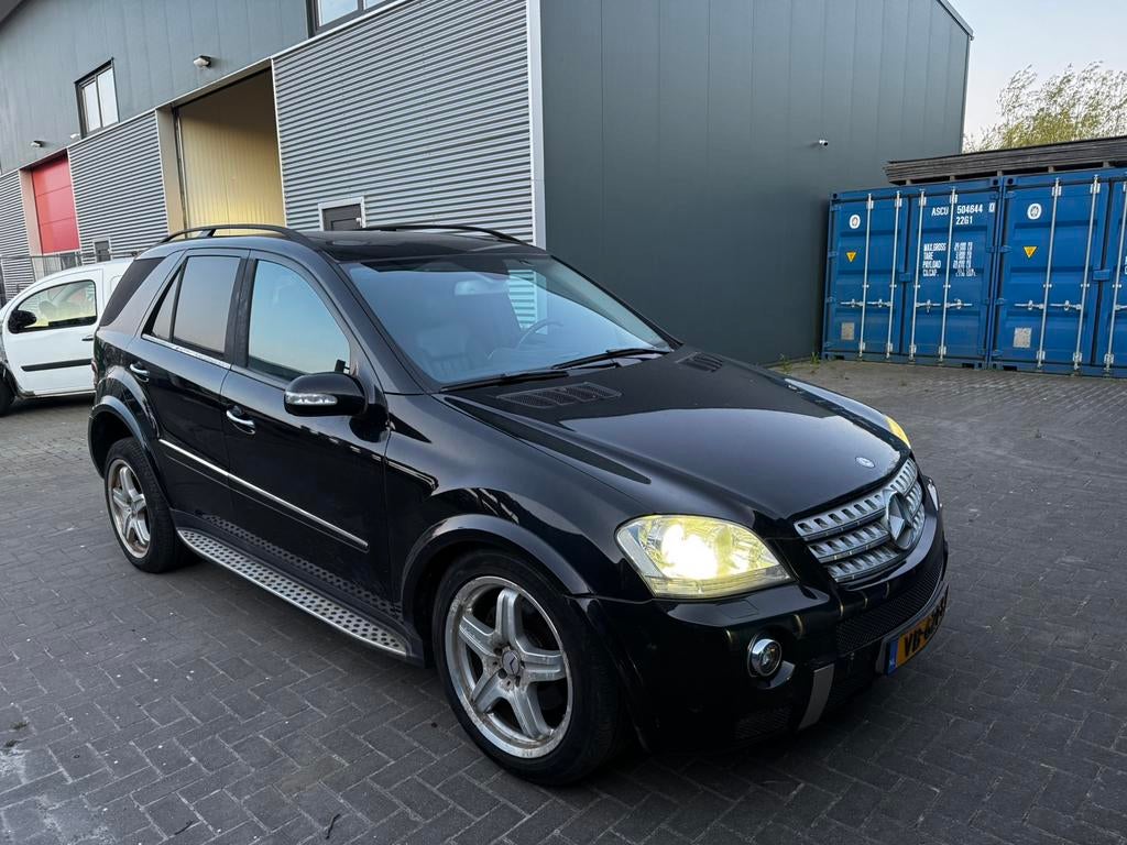 Mercedes Benz ML 420cdi AMG | Pano | Grijs Kenteken!, Automaat, Automatische klimaatregeling, Zwart, Bedrijf