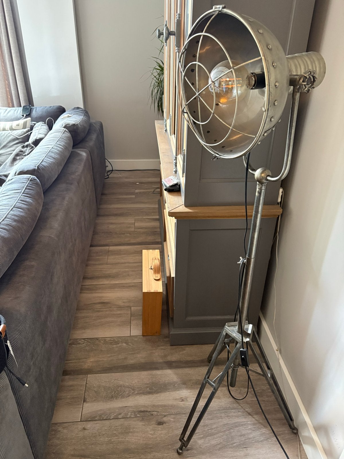 Industriële Vloerlamp met Statief - Studio Stijl, Ophalen, Gebruikt, E27 (groot), Metaal