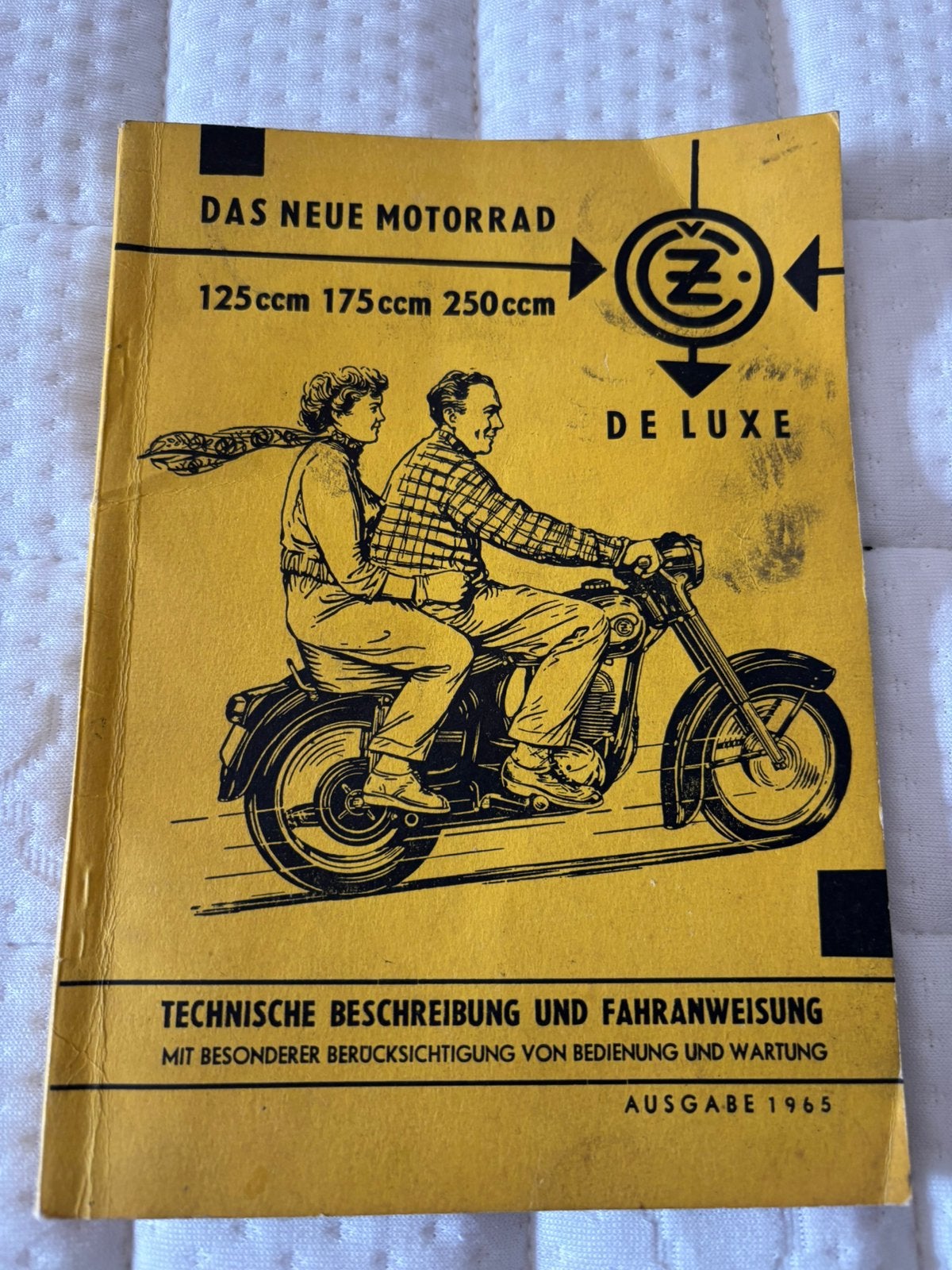 Boekje motor jawa tsjechisch, Ophalen of Verzenden, Gelezen, Merk of Model