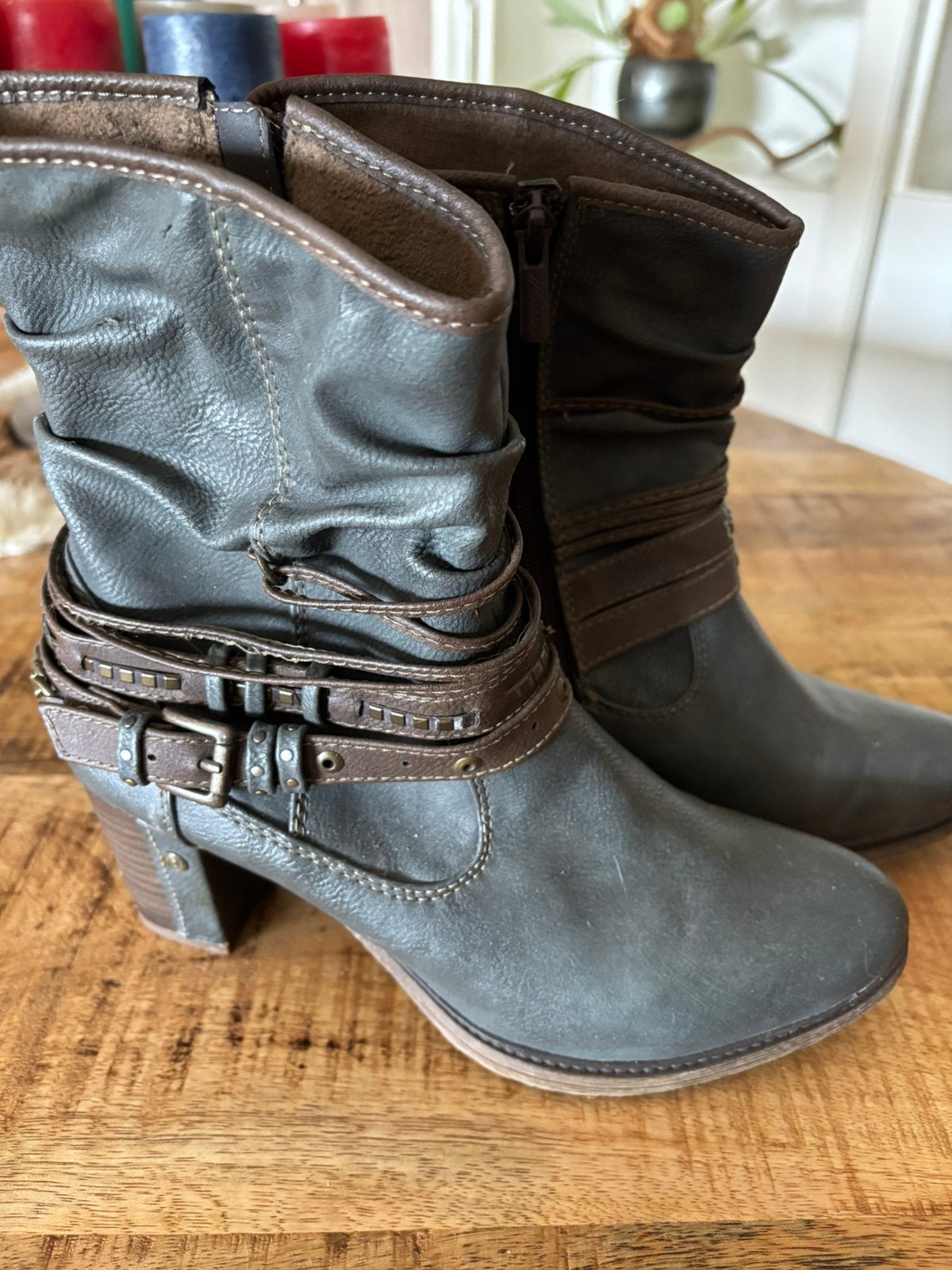 Dames laarsje, Kleding | Dames, Ophalen of Verzenden, Zo goed als nieuw, Zwart