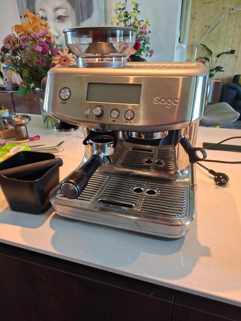 The Barista Pro SES878, Gebruikt, Espresso apparaat, Ophalen of Verzenden, 2 tot 4 kopjes