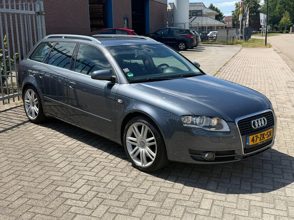 Audi A4 Avant 2.0 TFSIe Advance NL AUTO NAP 2e eigenaar! Uit, Auto's, Voorwielaandrijving, Stof, Gebruikt, Zwart