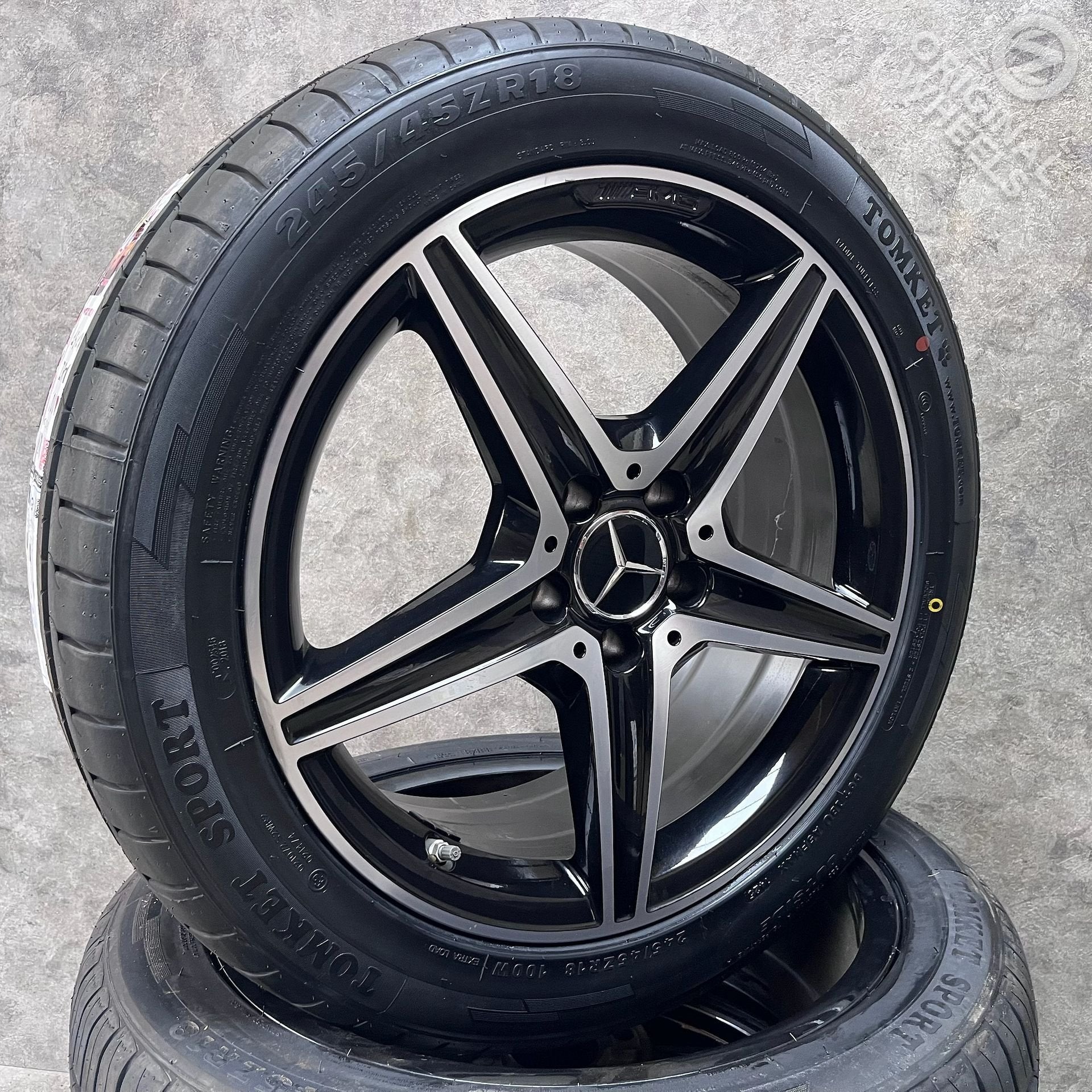 18 inch originele AMG velgen + zomerbanden Mercedes Vito, Auto-onderdelen, Banden en Velgen, 18 inch, -, -, Banden en Velgen