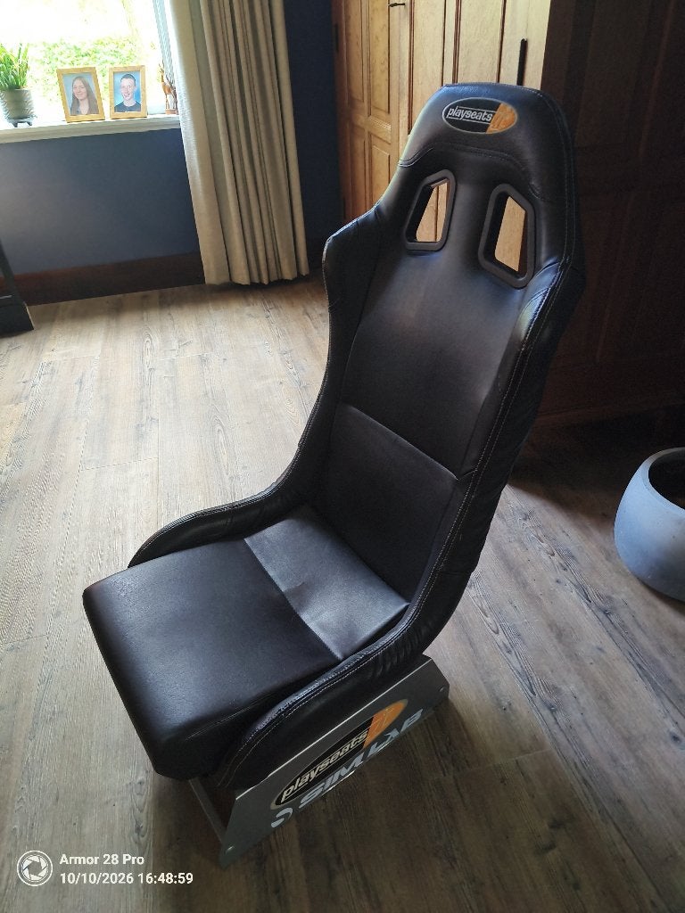 Race stoel van het merk Playseat  voor racesims PC/console, Ophalen of Verzenden, Zo goed als nieuw