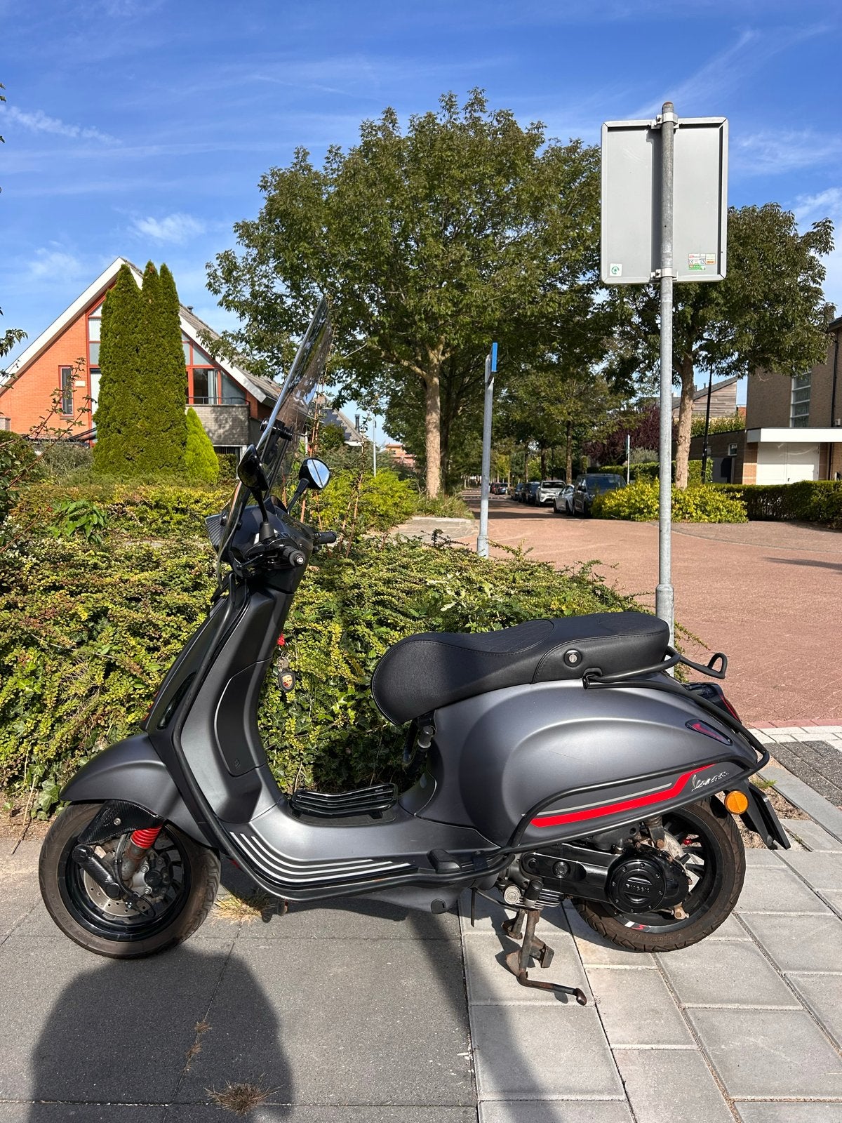 Custom Vespa Sprint S 2021 Mat Grijs, Fietsen en Brommers, Scooters | Vespa, Gebruikt, Maximaal 45 km/u, Vespa S, Ophalen of Verzenden